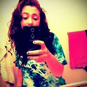 Meet your Posher, Zoe